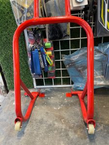 PREMIUM PADDOCK STAND